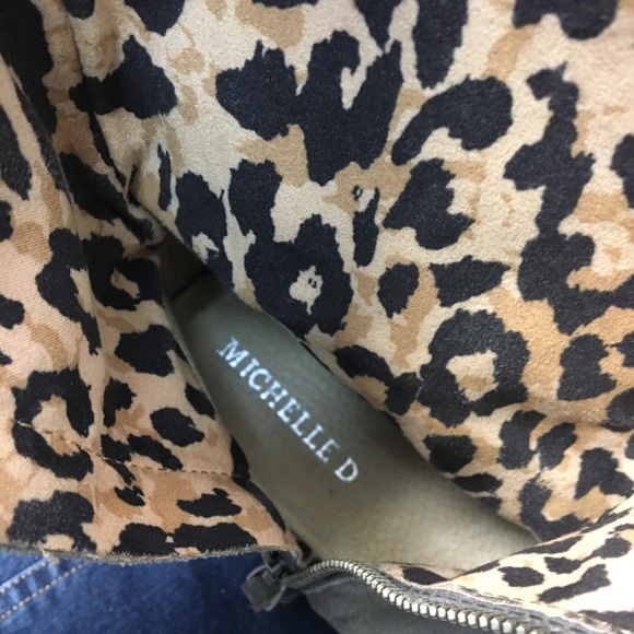 Michele D Gray Suede Boots Size 7 - Picture 4 of 5